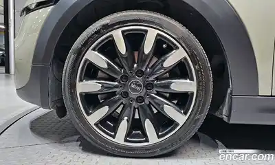 Mini Cooper 2020 2.0 автомат (гидро), миниатюра 5
