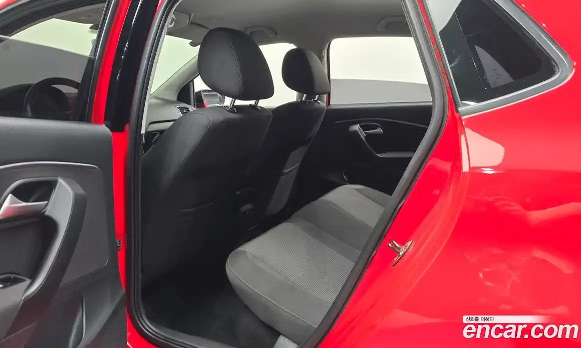 Volkswagen Polo 2015 1.4 автомат (гидро), фото 11