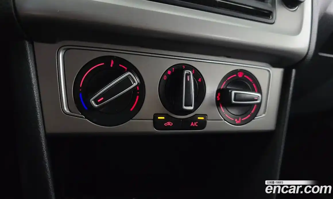 Volkswagen Polo 2015 1.4 автомат (гидро), фото 17