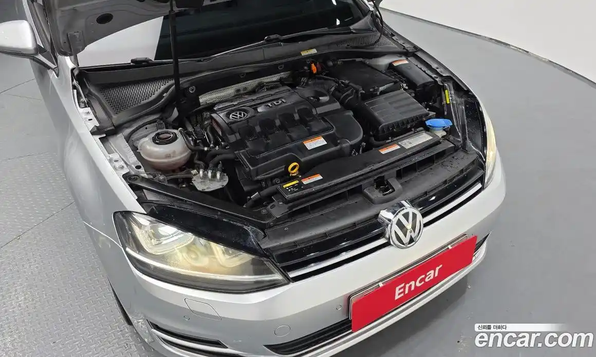 Volkswagen Golf 2014 2.0 автомат (гидро), фото 6