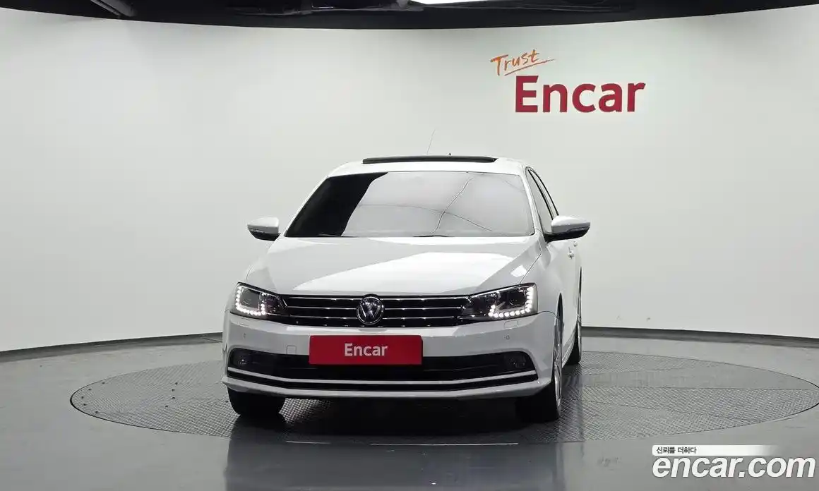 Volkswagen Jetta 2015 2.0 автомат (гидро), фото 3