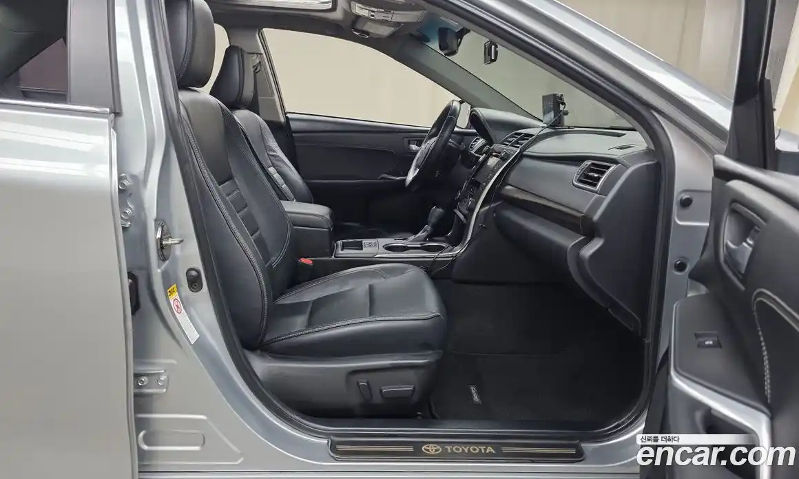 Toyota Camry 2014 2.5 гидро, фото 11