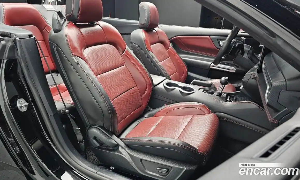 Ford Mustang 2024 2.3 автомат (гидро), фото 15