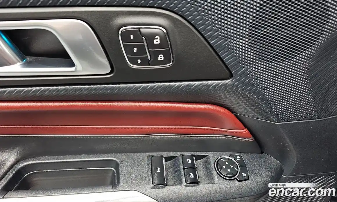 Ford Mustang 2024 2.3 автомат (гидро), фото 24
