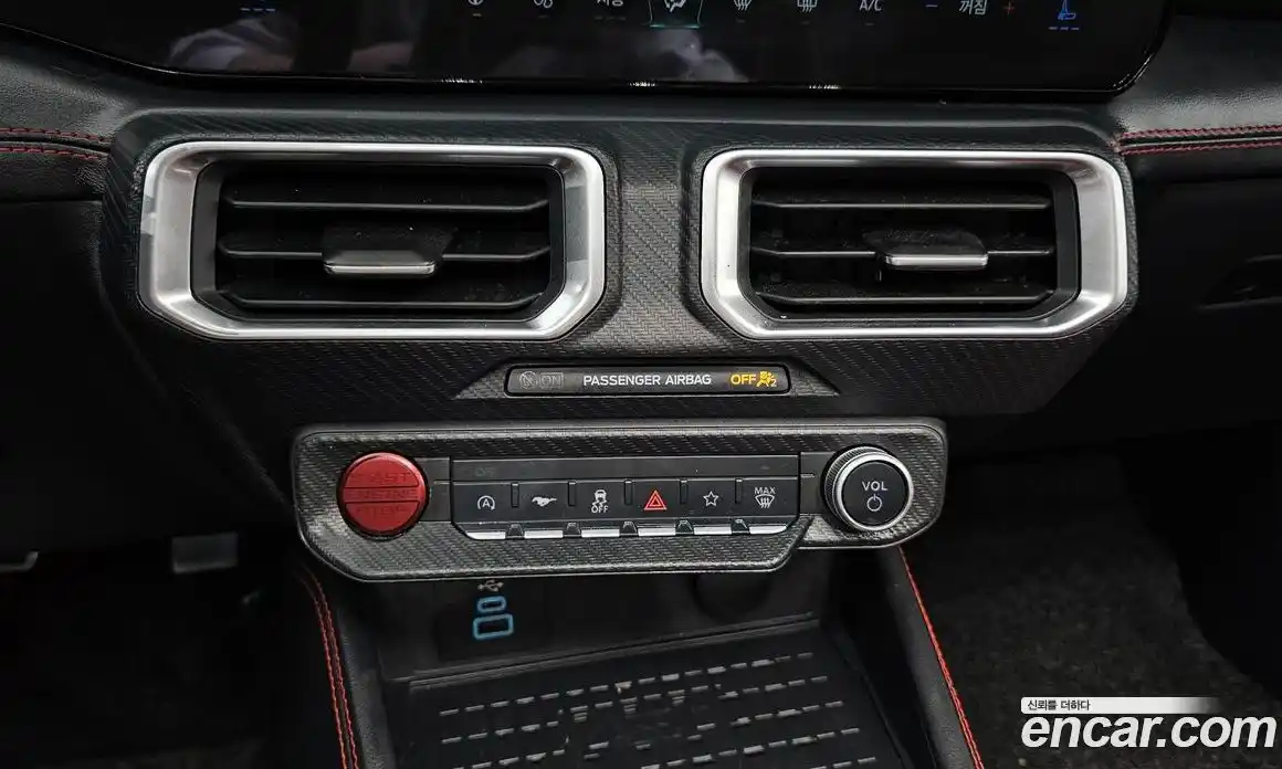 Ford Mustang 2024 2.3 автомат (гидро), фото 27