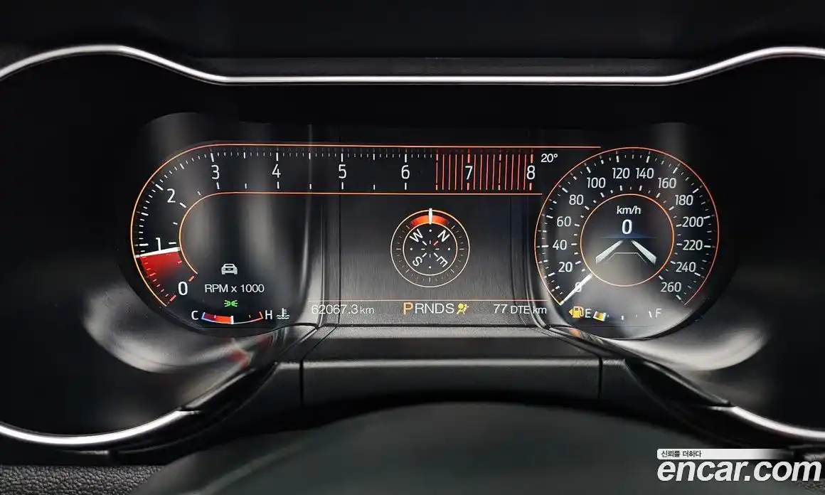 Ford Mustang 2022 2.3 автомат (гидро), фото 11