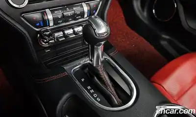 Ford Mustang 2022 2.3 автомат (гидро), миниатюра 12