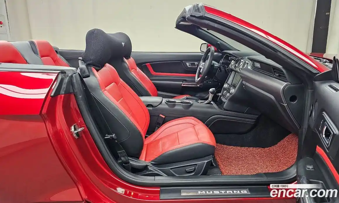 Ford Mustang 2022 2.3 автомат (гидро), фото 16