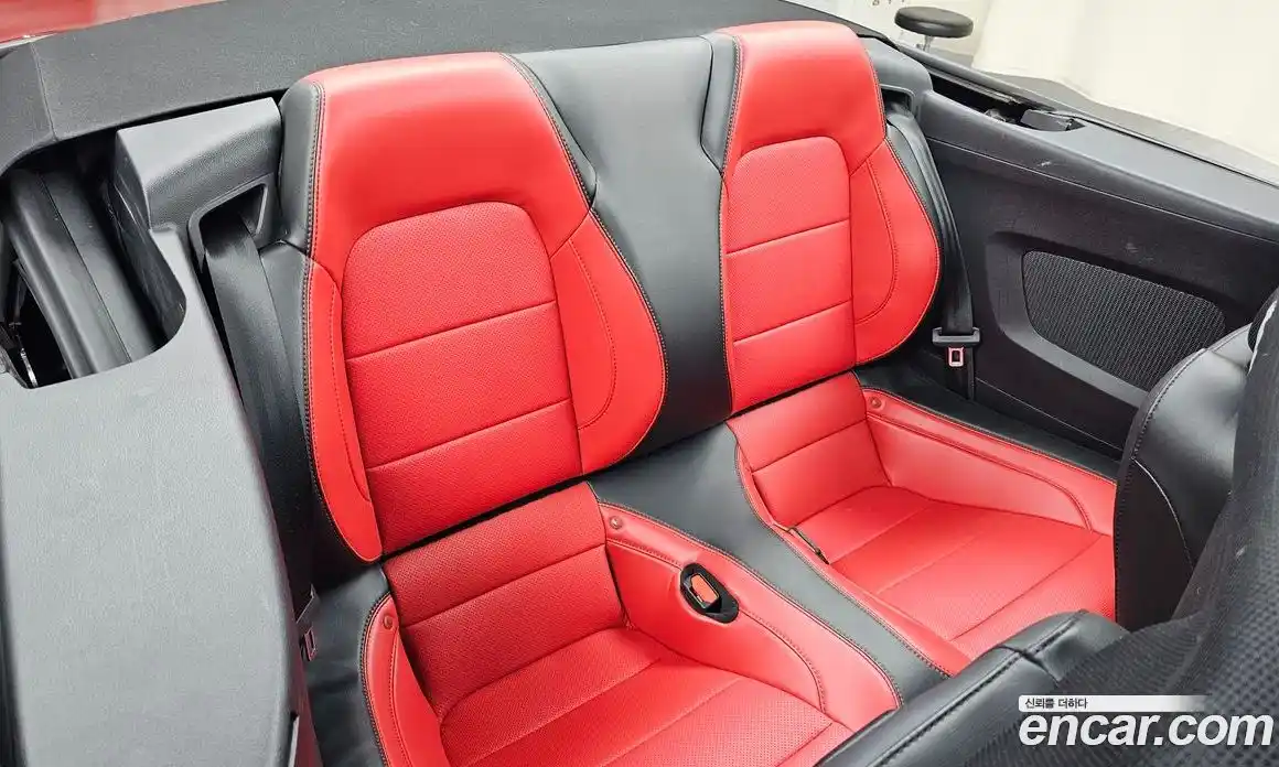 Ford Mustang 2022 2.3 автомат (гидро), фото 17