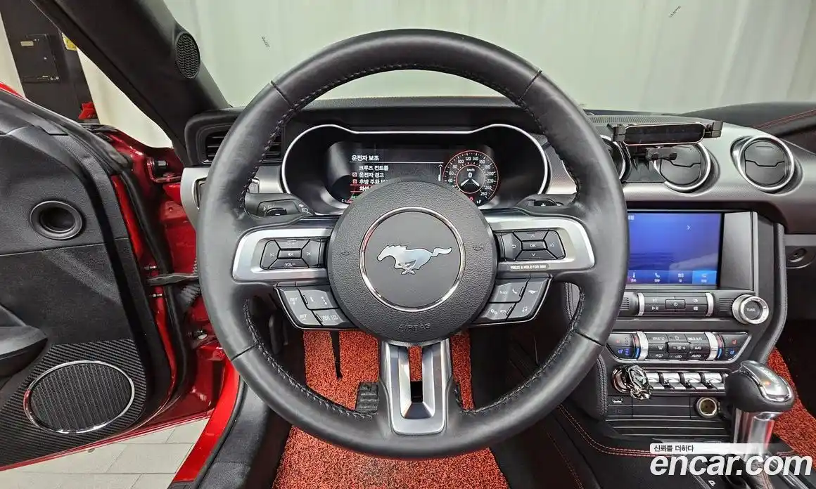 Ford Mustang 2022 2.3 автомат (гидро), фото 19