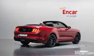 Ford Mustang 2022 2.3 автомат (гидро), миниатюра 2