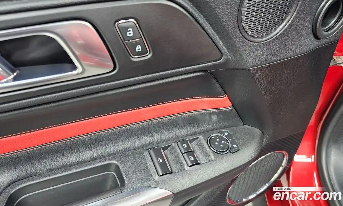 Ford Mustang 2022 2.3 автомат (гидро), фото 25