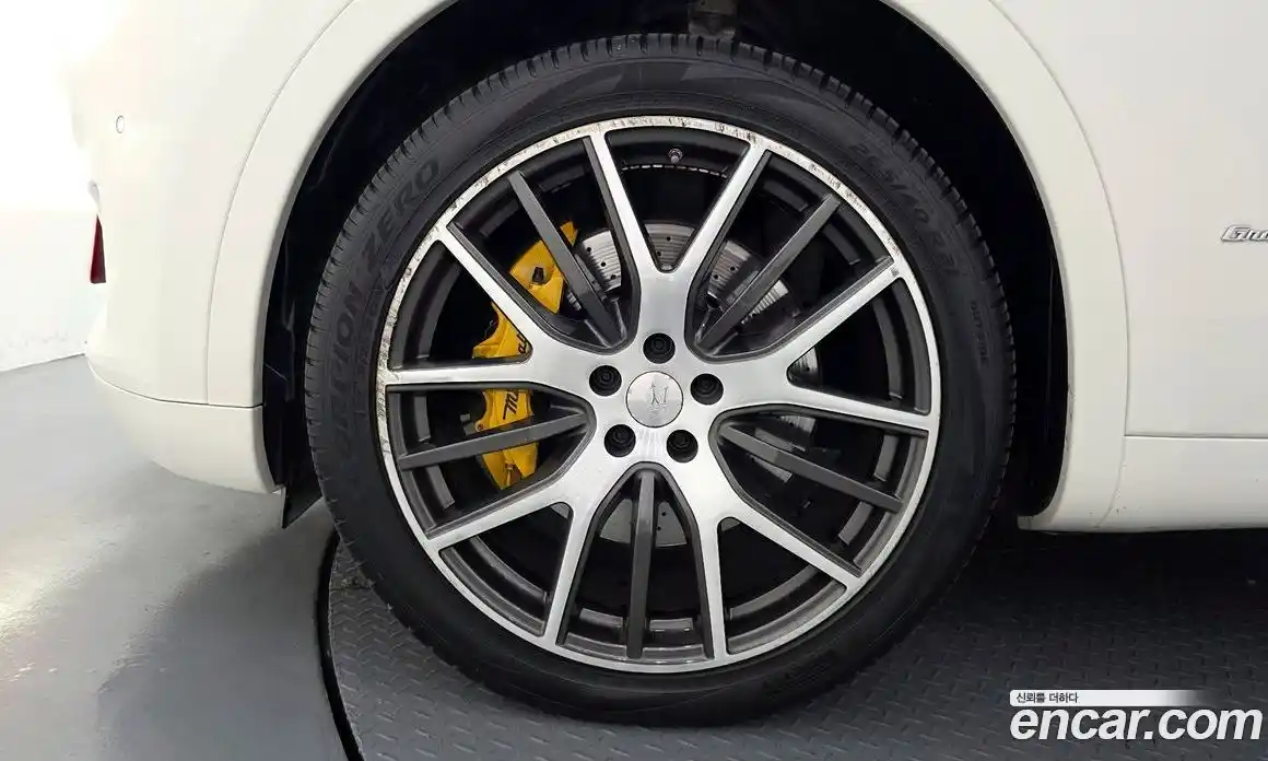 Maserati Levante 2017 3.0 гидро, фото 5