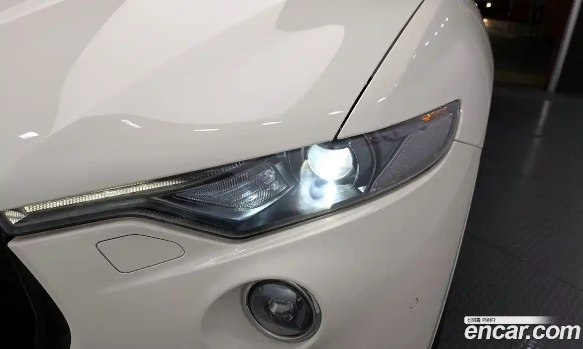 Maserati Levante 2017 3.0 гидро, фото 8