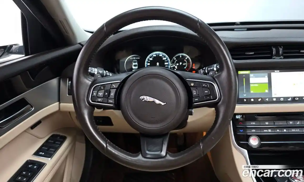 Jaguar XF 2017 2.0 гидро, фото 13