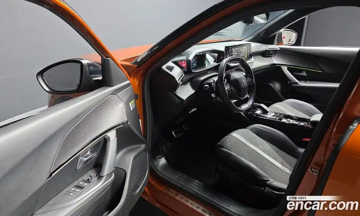 Peugeot 2008 2020 1.5 автомат (гидро), фото 10