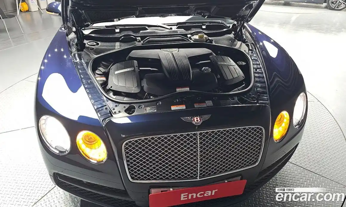 Bentley Flying Spur 2018 4.0 гидро, фото 6