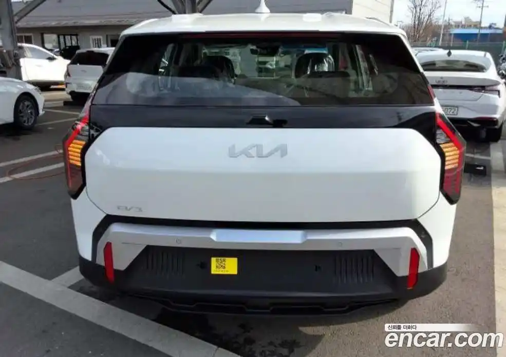 Kia EV3 2026 0.1 автомат (гидро), фото 3