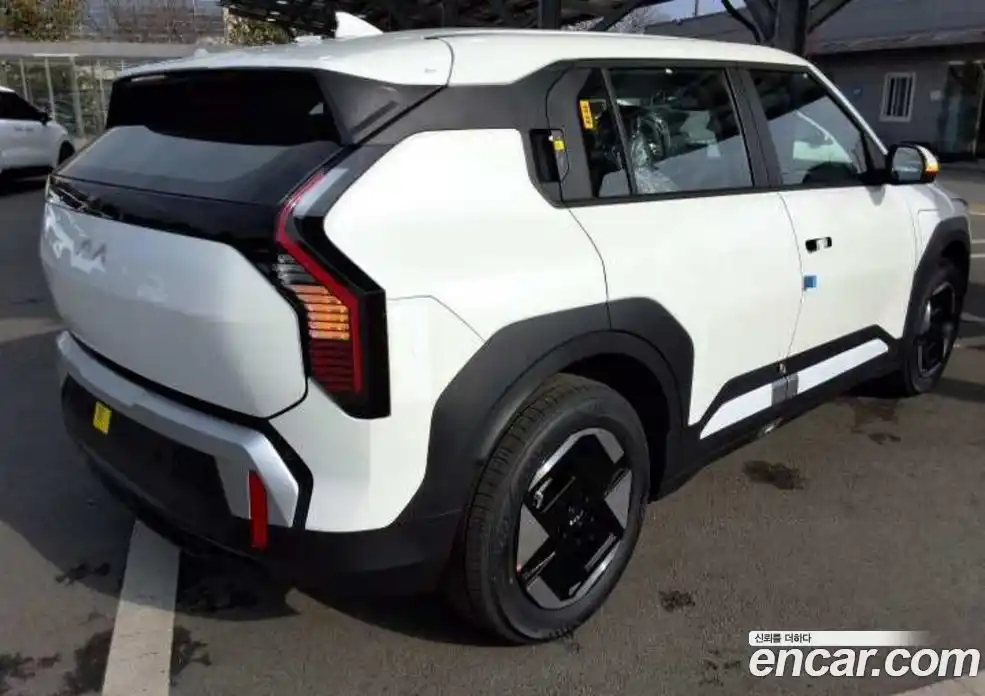 Kia EV3 2026 0.1 автомат (гидро), фото 6