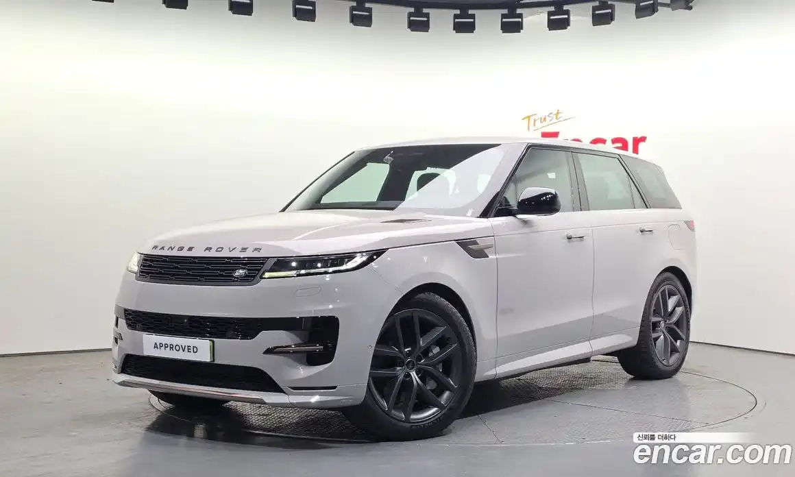 Land Rover Range Rover Sport 2025 3.0 автомат (гидро), фото 1