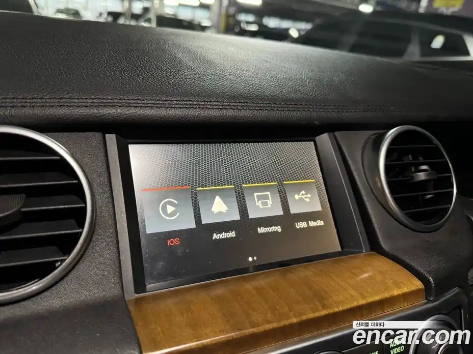 Land Rover Discovery 2016 3.0 автомат (гидро), фото 14