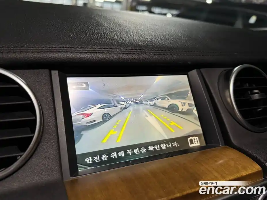Land Rover Discovery 2016 3.0 автомат (гидро), фото 15