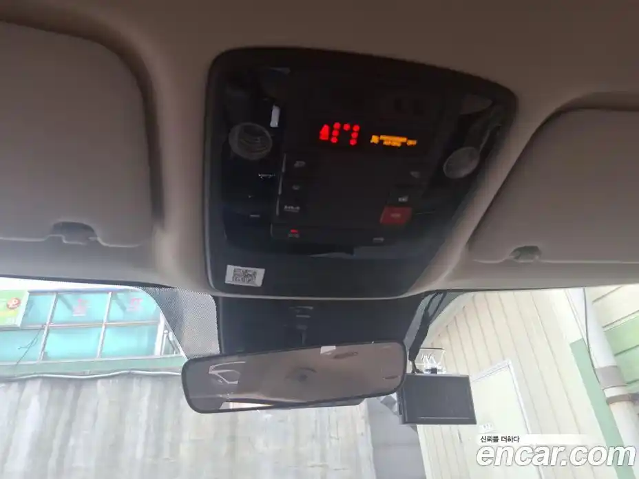Kia Carnival 2023 3.5 автомат (гидро), фото 12