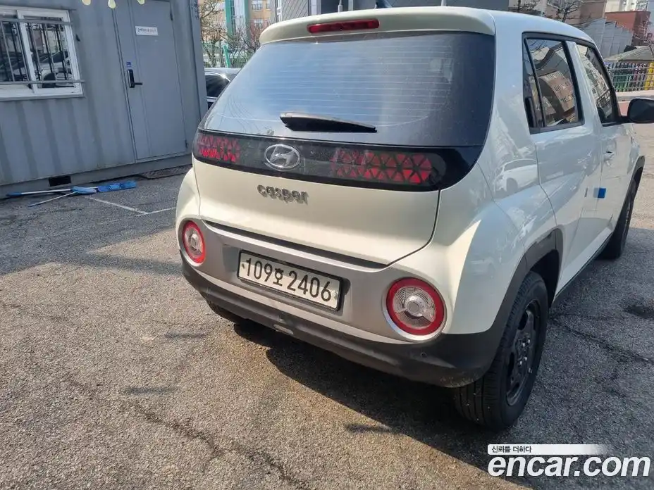 Hyundai Casper 2022 1.0 автомат (гидро), фото 3