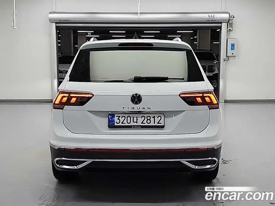 Volkswagen Tiguan 2022 2.0 автомат (гидро), фото 3