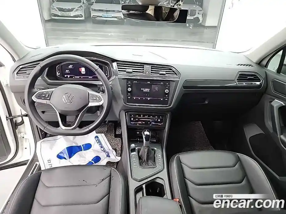 Volkswagen Tiguan 2022 2.0 автомат (гидро), фото 7
