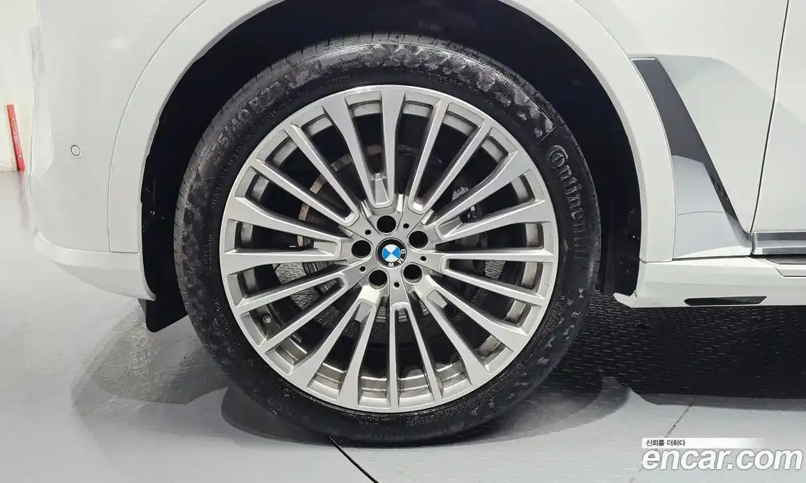 BMW X7 2025 3.0 автомат (гидро), фото 5