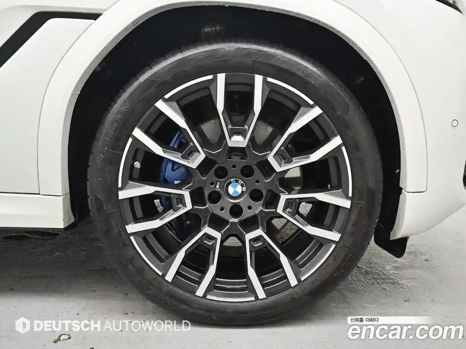 BMW X6 2024 3.0 автомат (гидро), фото 5
