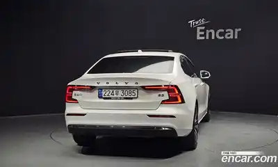 Volvo S60 2024 2.0 автомат (гидро), миниатюра 4