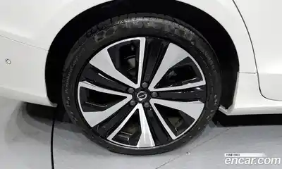 Volvo S60 2024 2.0 автомат (гидро), миниатюра 5