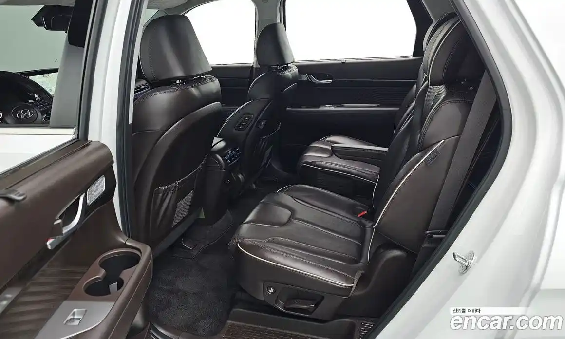 Hyundai Palisade 2023 2.2 автомат (гидро), фото 17