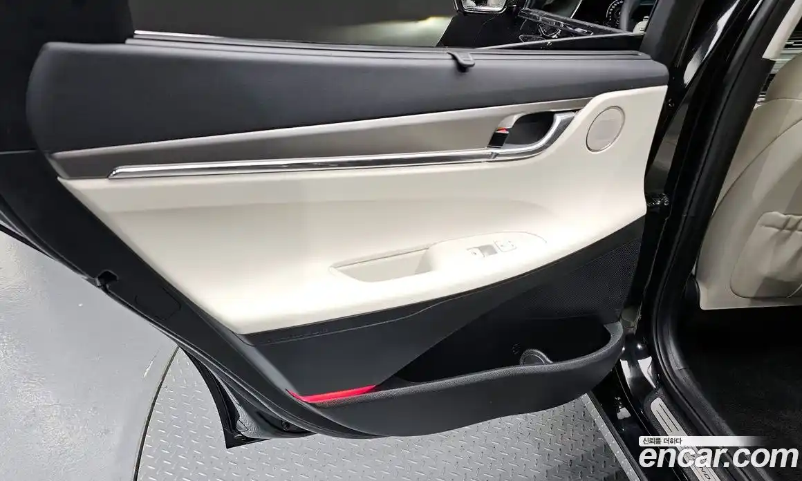 Hyundai Grandeur 2022 2.5 автомат (гидро), фото 15