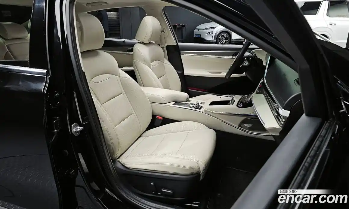 Hyundai Grandeur 2022 2.5 автомат (гидро), фото 16