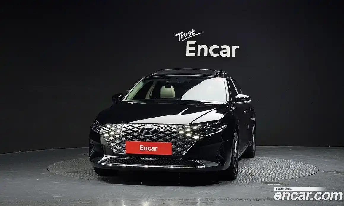 Hyundai Grandeur 2022 2.5 автомат (гидро), фото 3