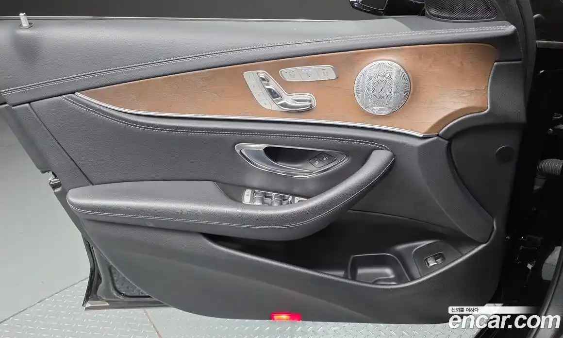 Mercedes-Benz E-Class 2019 2.0 автомат (гидро), фото 14