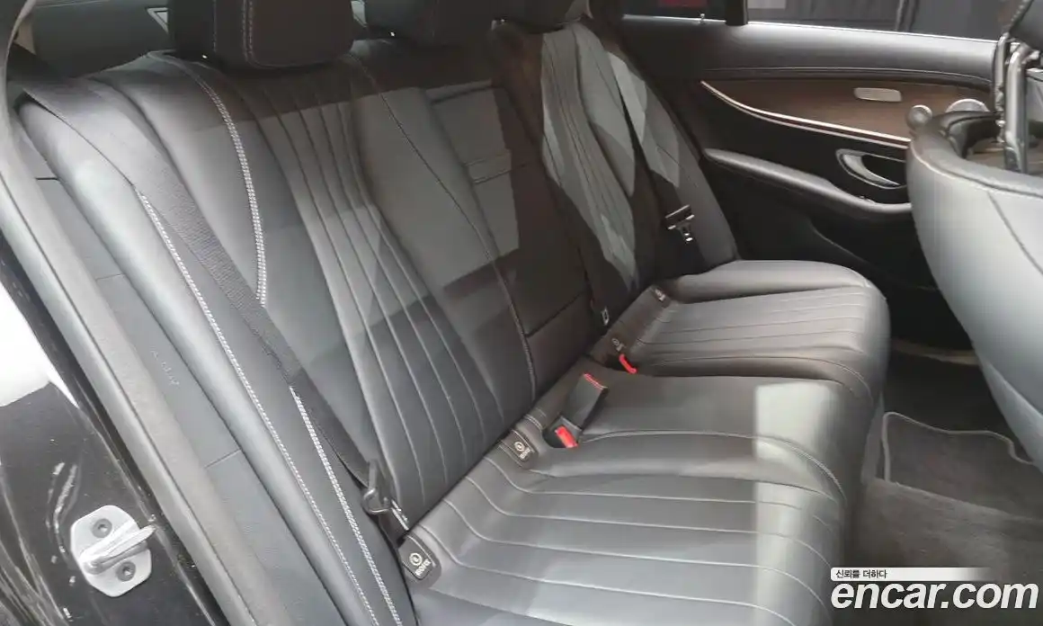 Mercedes-Benz E-Class 2019 2.0 автомат (гидро), фото 17