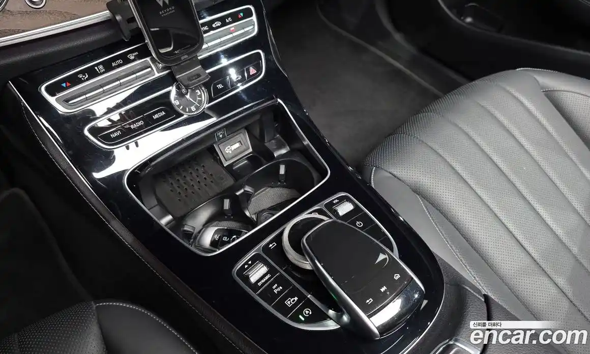 Mercedes-Benz E-Class 2019 2.0 автомат (гидро), фото 23
