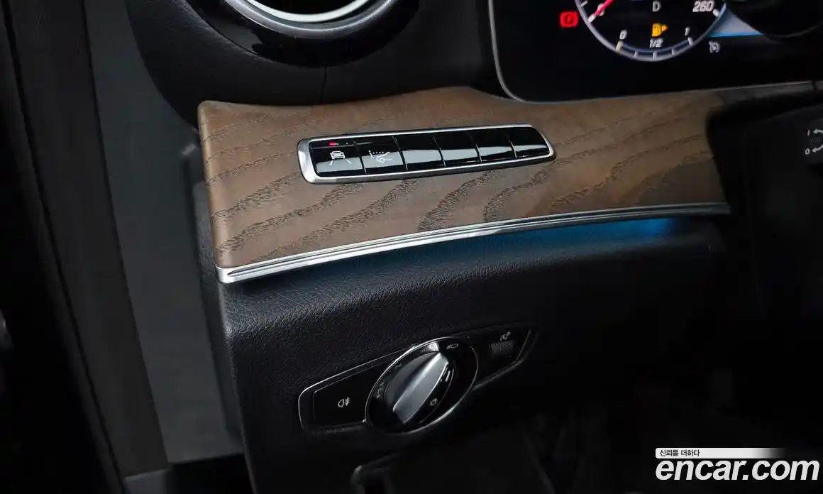 Mercedes-Benz E-Class 2019 2.0 автомат (гидро), фото 24