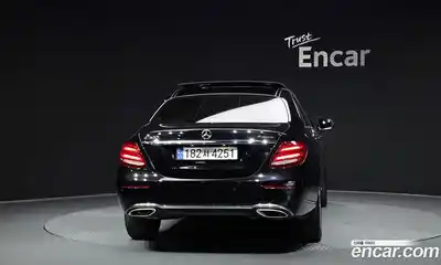 Mercedes-Benz E-Class 2019 2.0 автомат (гидро), миниатюра 4