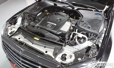 Mercedes-Benz E-Class 2019 2.0 автомат (гидро), миниатюра 6