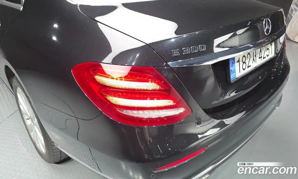 Mercedes-Benz E-Class 2019 2.0 автомат (гидро), фото 9