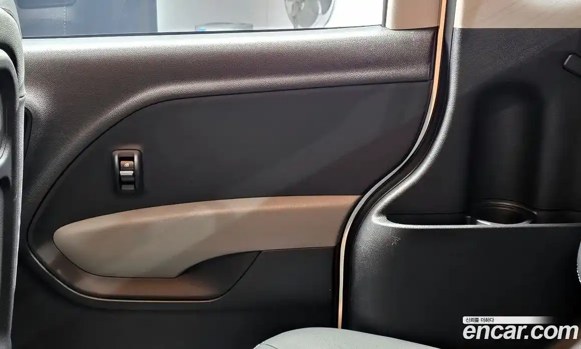 Kia Ray 2024 1.0 автомат (гидро), фото 15