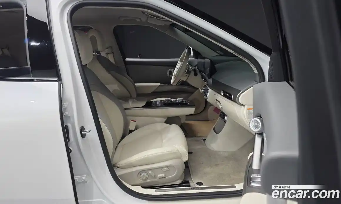 Genesis GV60 2023 0.1 автомат (гидро), фото 16