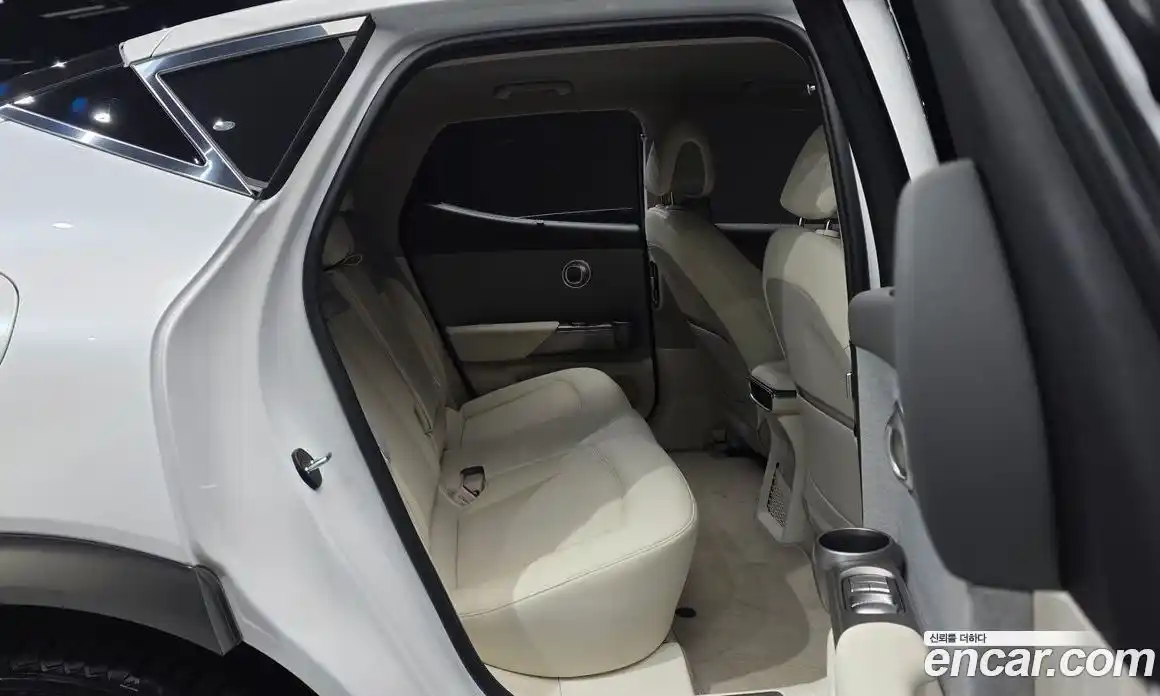 Genesis GV60 2023 0.1 автомат (гидро), фото 18
