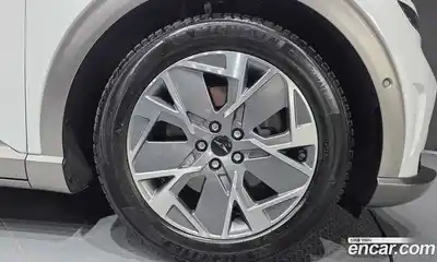 Genesis GV60 2023 0.1 автомат (гидро), миниатюра 7