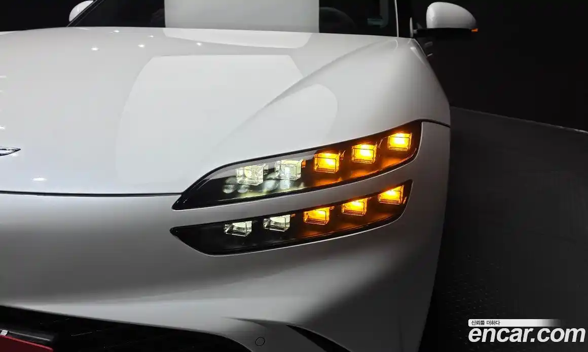 Genesis GV60 2023 0.1 автомат (гидро), фото 8